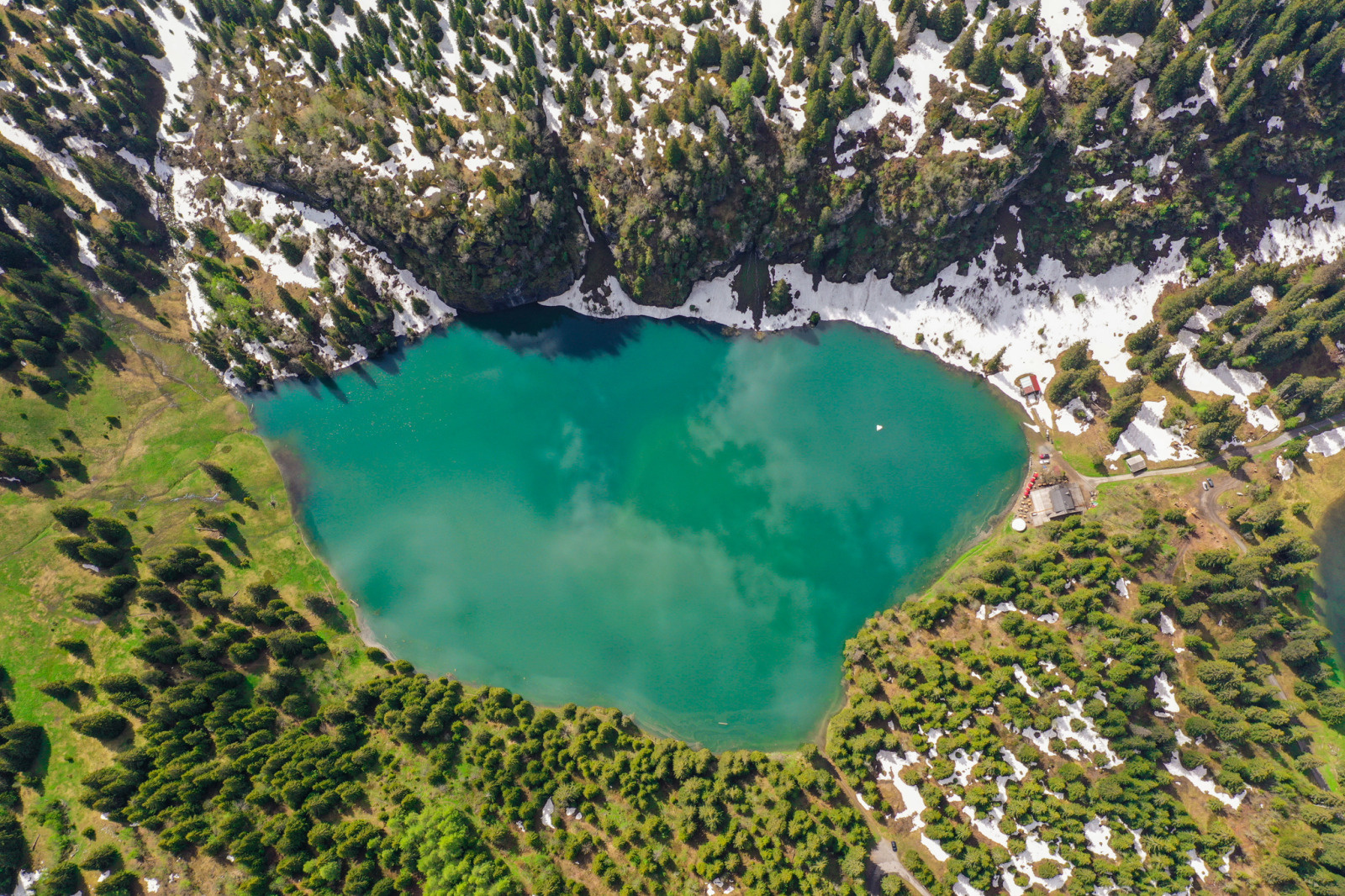 Lac des Chavonnes a Bretaye