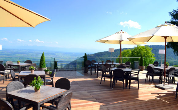 Terrasse Hôtel des Rasses Ste Croix