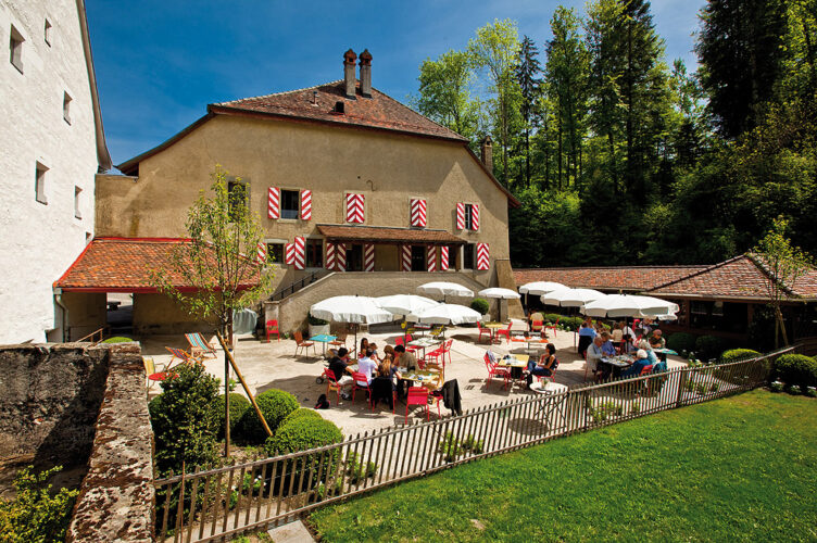 Auberge de l'Abbaye de Montheron - Kulinarische Auszeit im Joratwald