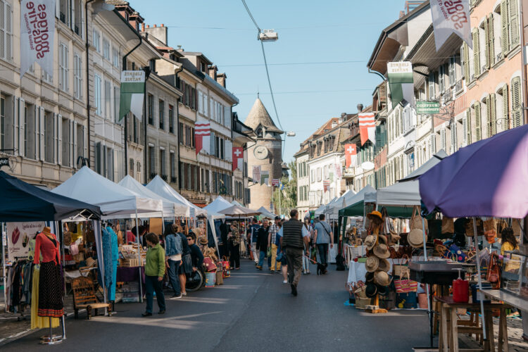 Markt von Morges – traditioneller Markt mit handwerklichen Erzeugnissen und Produkten aus der Region