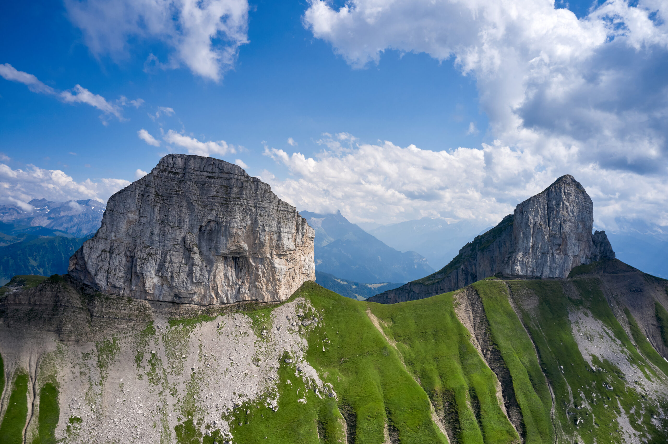 Sentier des trois tours de Leysin - randonnée panoramique par la Tour d’Aï, la Tour de Mayen et la Tour de Famelon