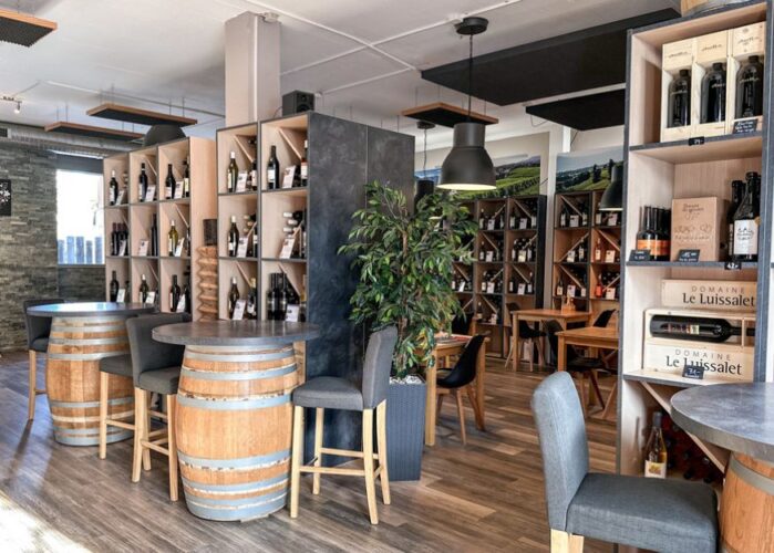 Cellier d'Echallens - Le vin, au vert